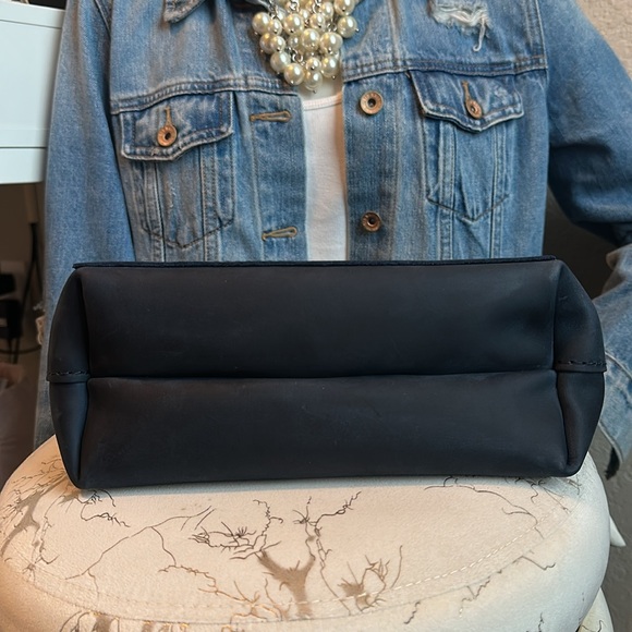 Portland Leather goods mini crossbody tote đź’™ Deep Waters navy blue đź’™ - Picture 9 of 17